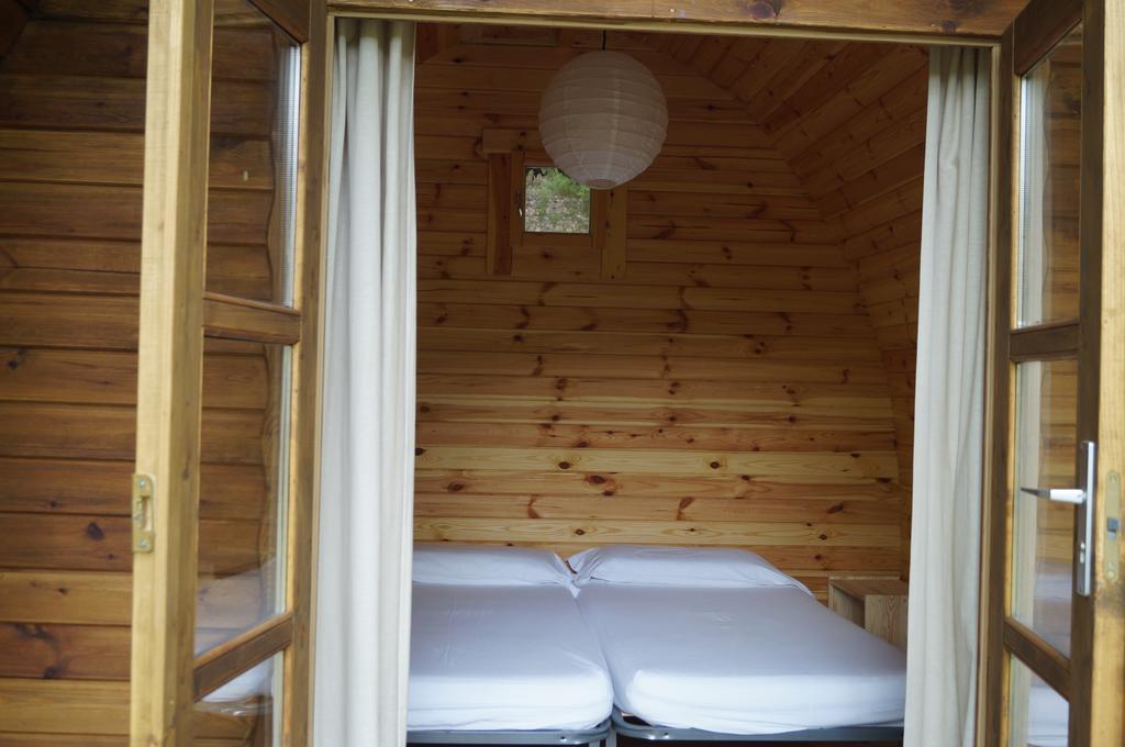 Camping Macanet De Cabrenys Ngoại thất bức ảnh