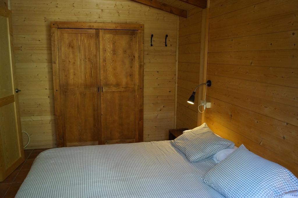 Camping Macanet De Cabrenys Ngoại thất bức ảnh