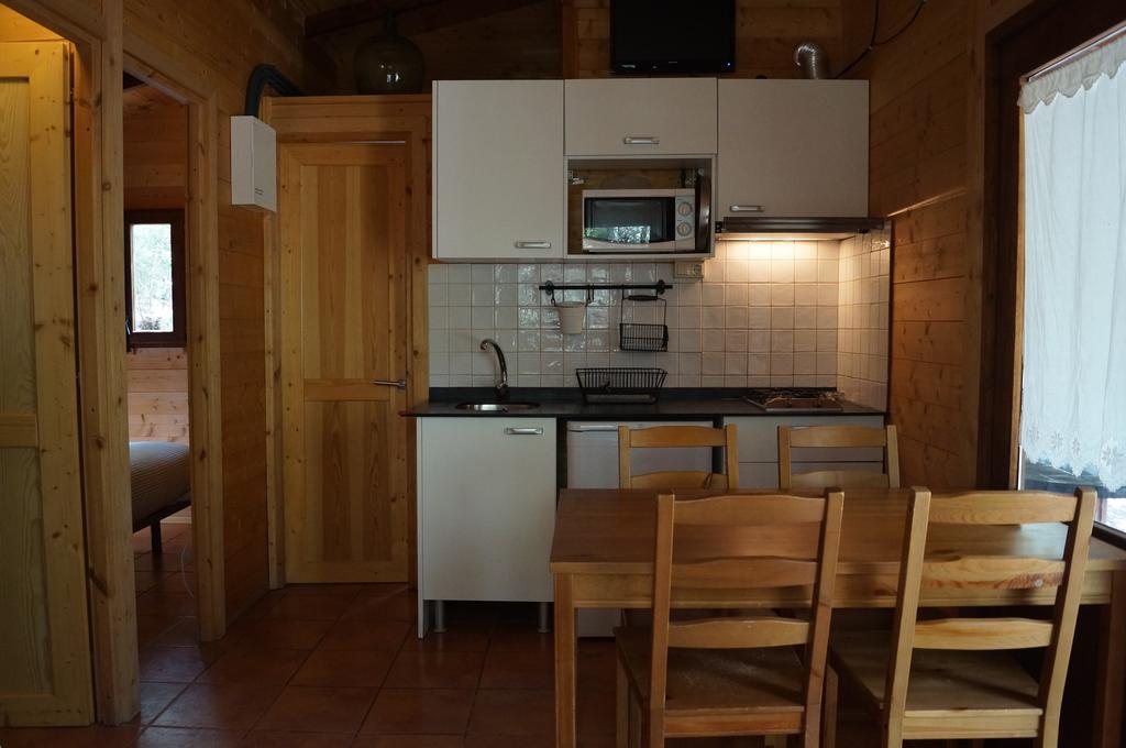 Camping Macanet De Cabrenys Ngoại thất bức ảnh
